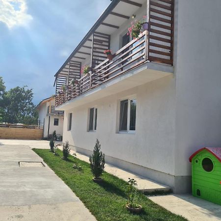 Luca'S Studio 3 ,Close To Therme Bucharest, Airport Otopeni بالوتيشتي المظهر الخارجي الصورة